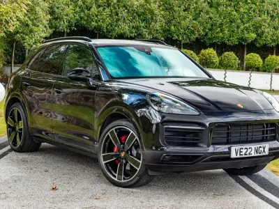 Begagnad Porsche Cayenne S E-Hybrid Platinum Edition 2022 SUV