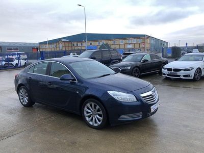 Second-hand Vauxhall Insignia 2011 Albastru Hatchback