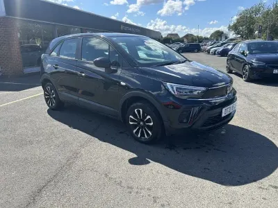 Used Vauxhall Crossland S 110 HP (80 kW) 2021 Black SUV