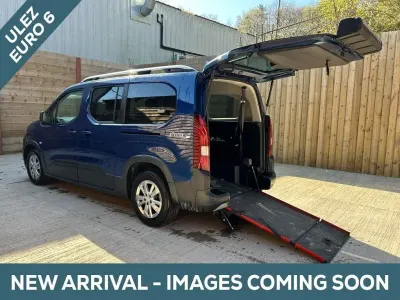 Used Peugeot Rifter Access 131 HP (96 kW) 2021 Blue MPV