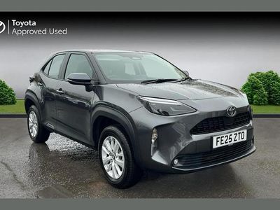 Used Toyota Yaris Cross 113 HP (83 kW) 2025 Grey SUV