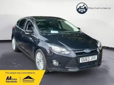 Used Ford Focus Zetec 125 HP (91 kW) 2013 Black Hatchback