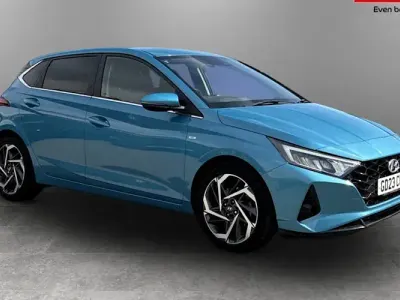 Used Hyundai i20 Premium 101 HP (74 kW) 2023 Blue Hatchback