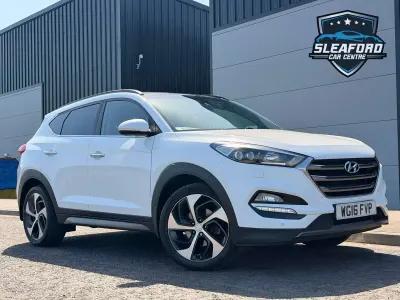 Usado Hyundai Tucson Premium SE 136 CV (100 kW) 2016 Blanco SUV