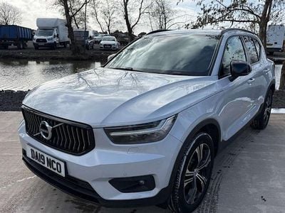 Used Volvo XC40 Inscription 190 HP (139 kW) 2019 Silver SUV