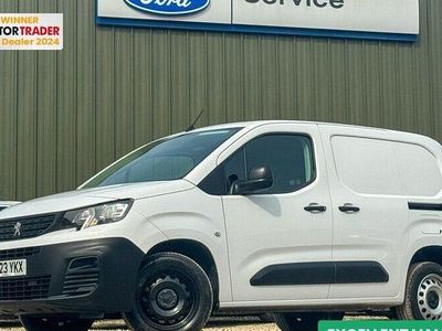 Used Peugeot Partner Premium 131 HP (96 kW) 2023 White MPV
