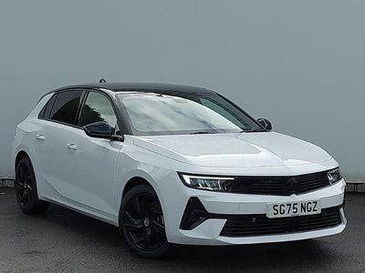 New Vauxhall Astra 130 HP (95 kW) 2025 Brilliant paint  arctic white Hatchback
