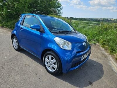 Toyota iQ