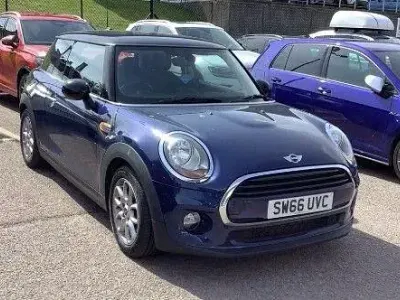 Usado Mini Cooper Hatch 134 CV (98 kW) 2017 Azul Utilitario