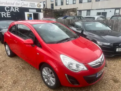 Begagnad Vauxhall Corsa 2013 Röd Halvkombi