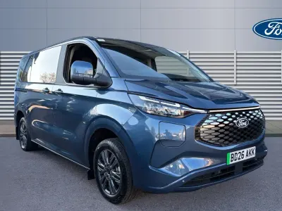 Ny Ford Tourneo Custom Active 232 HK (170 kW) 2026 Van