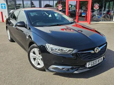 Used Vauxhall Insignia Sport 110 HP (80 kW) 2019 Black Hatchback