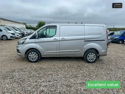 Usado Ford Transit Custom Limited 130 HP (95 kW) 2022 Prateado Van