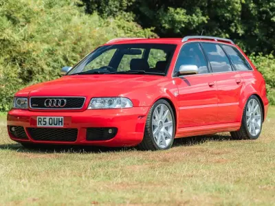 Used Audi RS4 2000 Red Estate