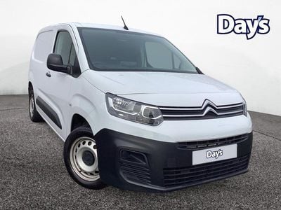 Used Citroën Berlingo 100 HP (73 kW) 2023 White MPV