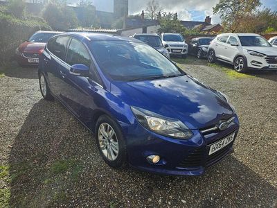 Deep impact blue pearl Used 2014 Ford Focus Titanium Hatchback | £3,295 (Fair price)
