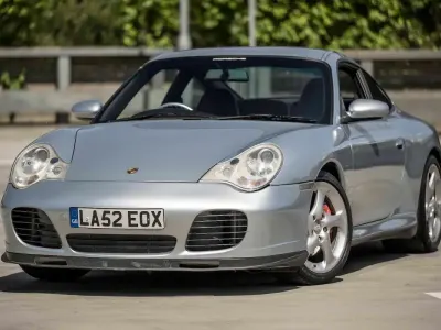 Usado Porsche 911 Carrera 4S 2002 Prateado Coupé