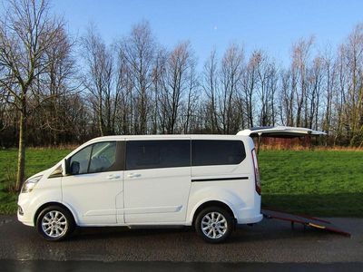 Used Ford Tourneo Titanium 130 HP (95 kW) 2019 Grey MPV