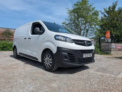 Used Vauxhall Vivaro Edition 100 HP (73 kW) 2021 White MPV