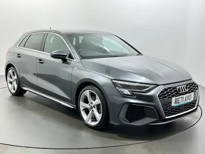 Second-hand Audi A3 Sportback S-Line 110 CP (80 kW) 2021 Gri Hatchback