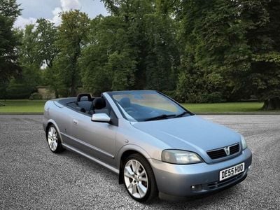 Second-hand Vauxhall Astra Cabriolet 2005 Argintiu Cabrio