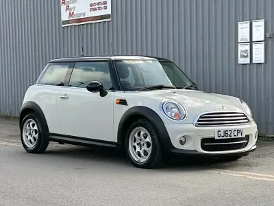 Usado Mini Cooper D Hatch 2012 Blanco Utilitario