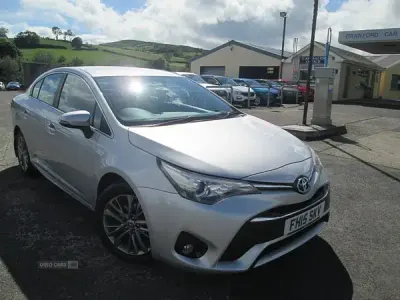 Used Toyota Avensis Business Edition 112 HP (82 kW) 2015 Silver Sedan
