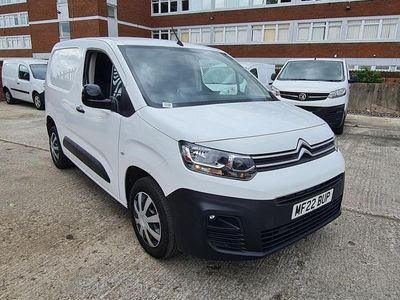 Used Citroën Berlingo PureTech 110 HP (80 kW) 2022 White MPV