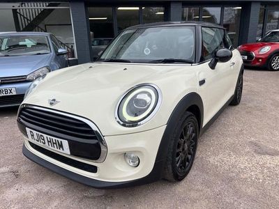 White Used 2019 Mini Cooper Classic Hatchback | £9,990 (Good price)