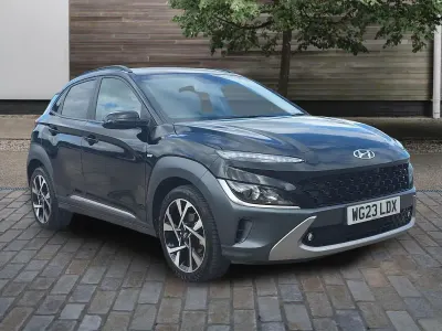 Gebraucht Hyundai Kona Premium 120 PS (88 kW) 2023 Schwarz SUV