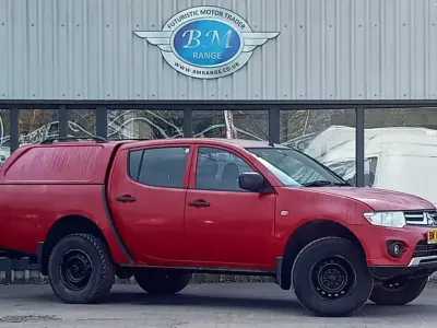 Usado Mitsubishi L200 134 HP (98 kW) 2015 Vermelho Pickup