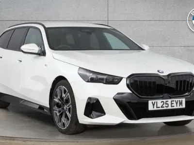 Used BMW 520 M Sport 205 HP (150 kW) 2025 White Estate