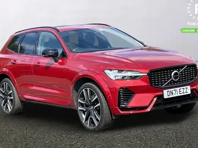 Used Volvo XC60 R-Design Pro 390 HP (286 kW) 2021 Red SUV