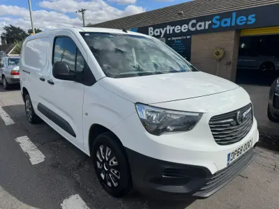 Used Vauxhall Combo Edition 2019 White MPV