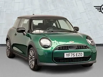 Used Mini Cooper Hatch 114 kW (156 HP) 2025 Green Hatchback