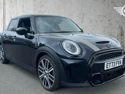 Used Mini Cooper S Exclusive 176 HP (129 kW) 2024 Black Hatchback