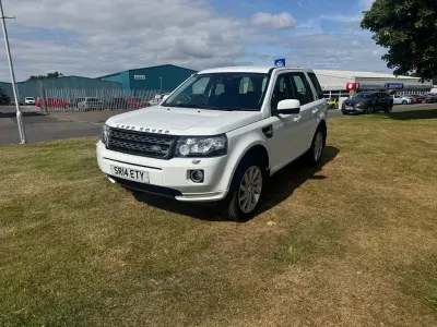 Used Land Rover Freelander 2 SE 190 HP (139 kW) 2014 White SUV