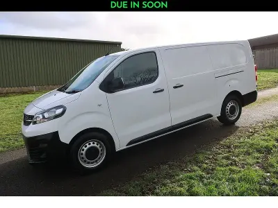 Used Vauxhall Vivaro 100 HP (73 kW) 2022 White MPV