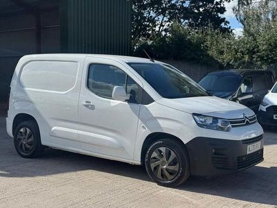 Used Citroën Berlingo 100 HP (73 kW) 2020 White MPV