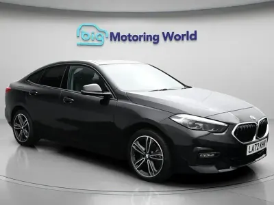 Usado BMW 218 Sport Line 150 HP (110 kW) 2022 Preto Sedan