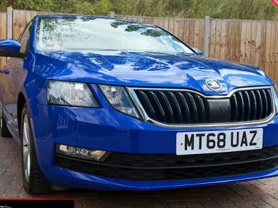 Used Skoda Octavia SE Technology 116 HP (85 kW) 2018 Blue Hatchback