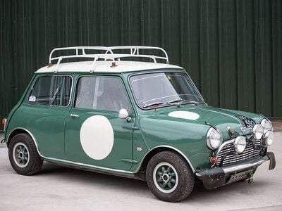 Used Austin Mini 72 HP (52 kW) 1963 Green