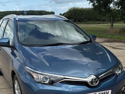 Toyota Auris Touring Sports