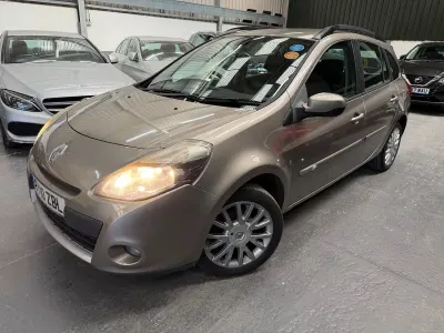 Used Renault Clio Dynamique 2010 Beige Estate