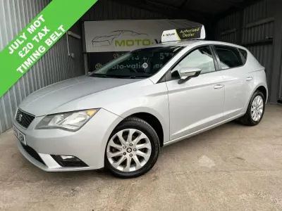 Used Seat Leon Ecomotive 110 HP (80 kW) 2014 Silver Hatchback