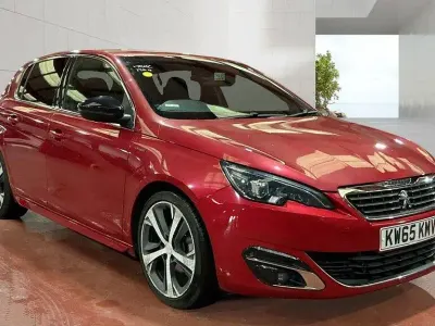 Second-hand Peugeot 308 GT-line 120 CP (88 kW) 2015 Roșu Hatchback