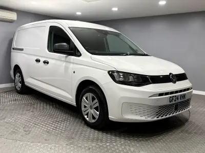 Usado VW Caddy S 102 HP (75 kW) 2024 Branco Monovolume