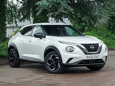 Used Nissan Juke N-Connecta 114 HP (83 kW) 2023 White SUV
