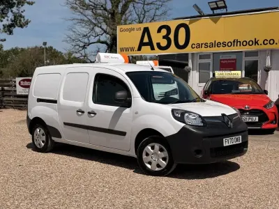 Usado Renault Kangoo Business 44 kW (60 CV) 2020 Blanco Monovolumen
