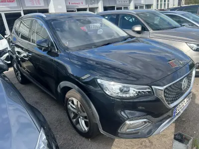 Used Volvo XC60 Momentum 246 HP (180 kW) 2019 Black SUV